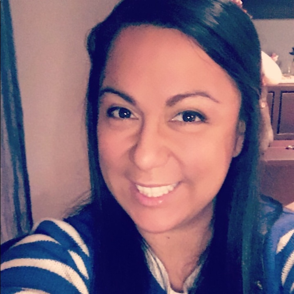 Meet your Posher, Noelia